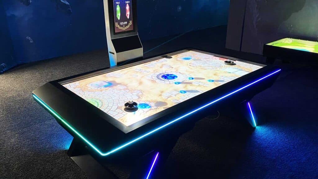 Interaktywny stół do air hockey IceHook zainstalowany w obiekcie rozrywkowym — 5